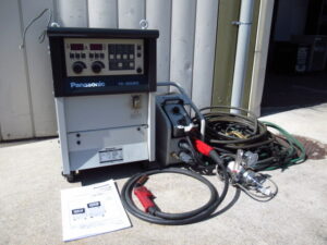Panasonic パナソニック YD-350GR3 インバータ式CO2 溶接用直流電源 半自動溶接機