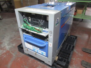 Denyo デンヨー DLW-300LS Slim スリムボディ 防音型エンジン溶接機